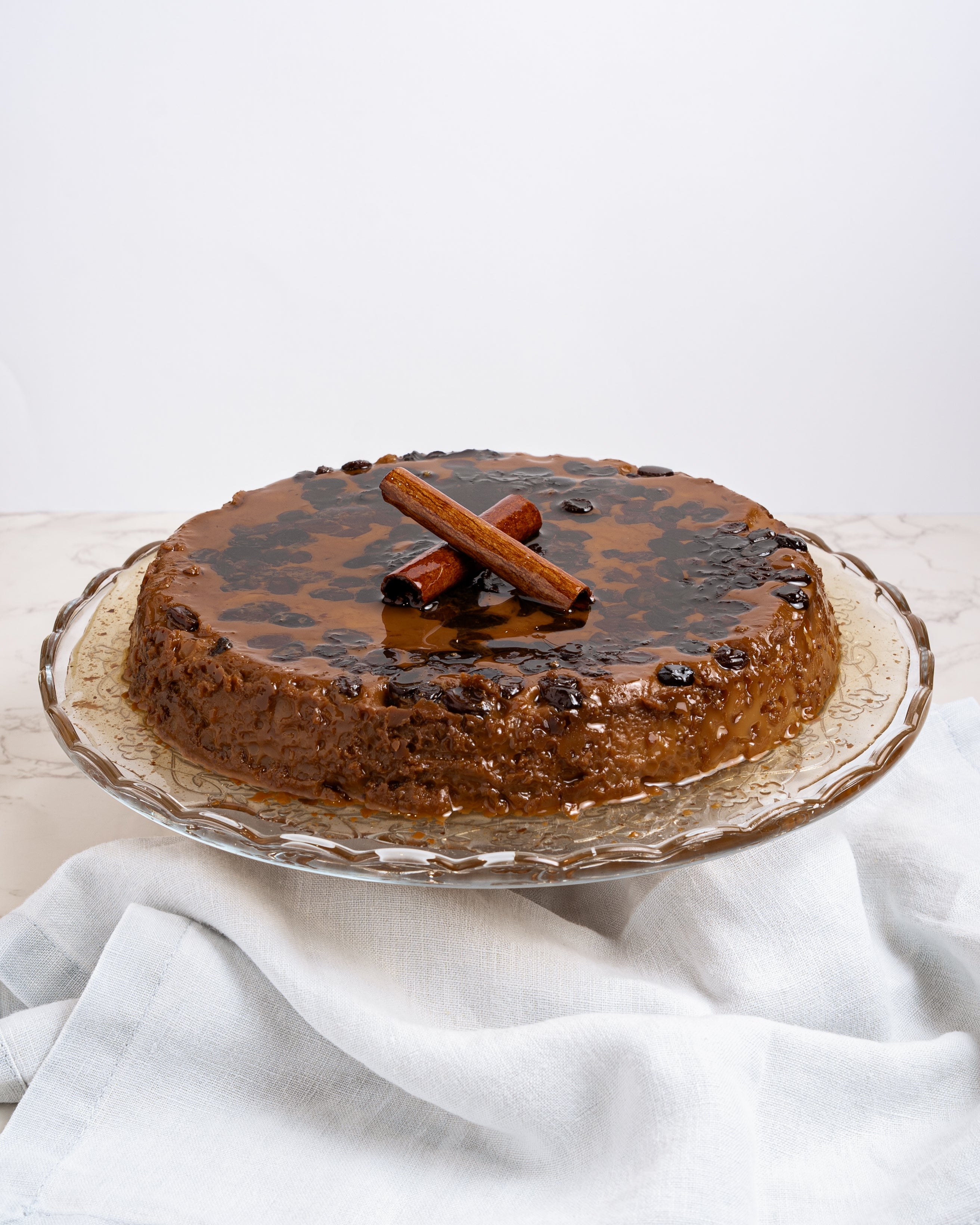 Baked Raisin Quesillo