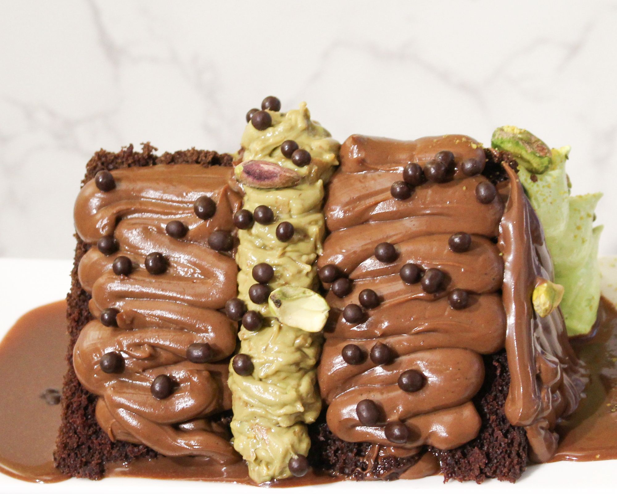 Porción Dubai Nutella Cake