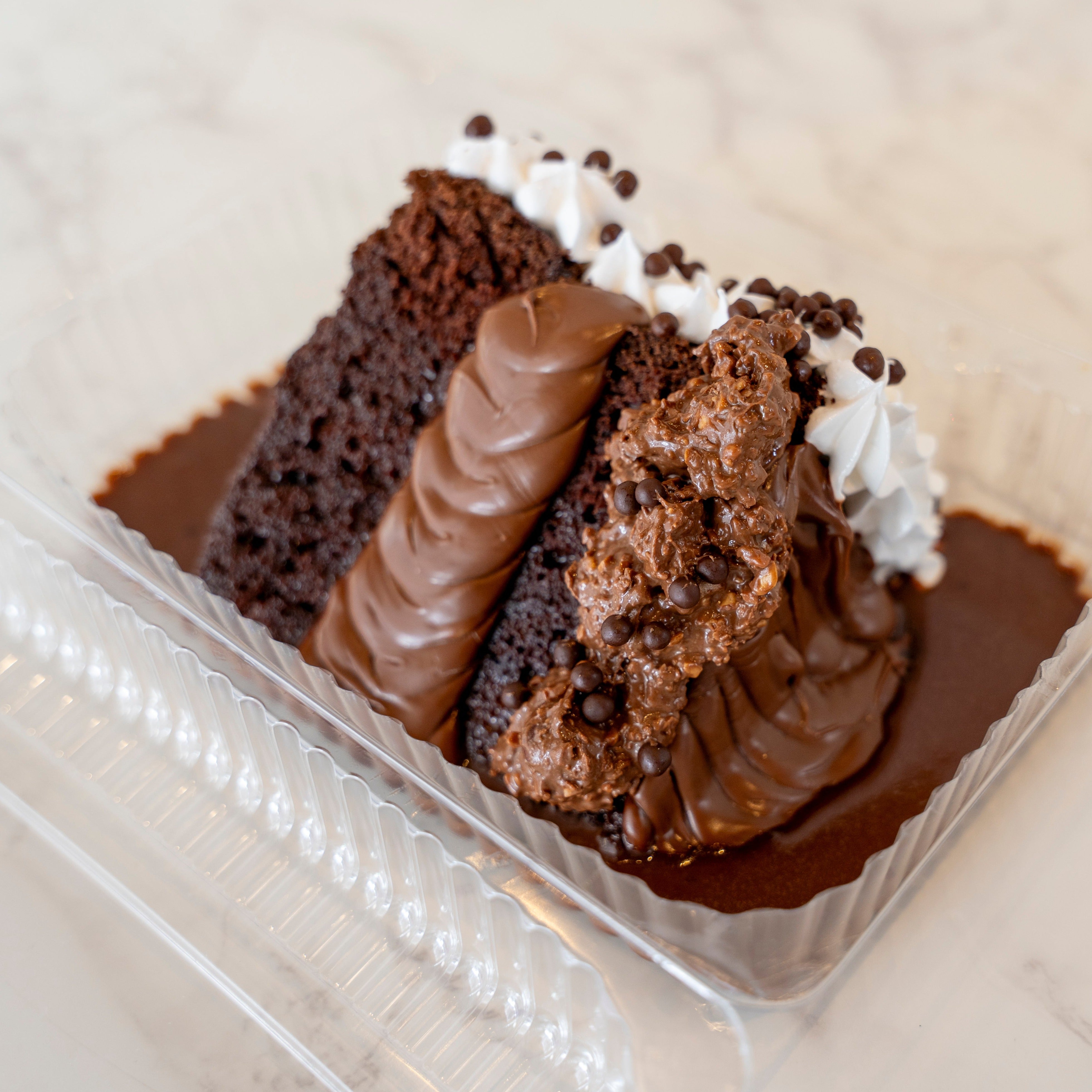 Porción Nutella & Ferrero Rocher Cake