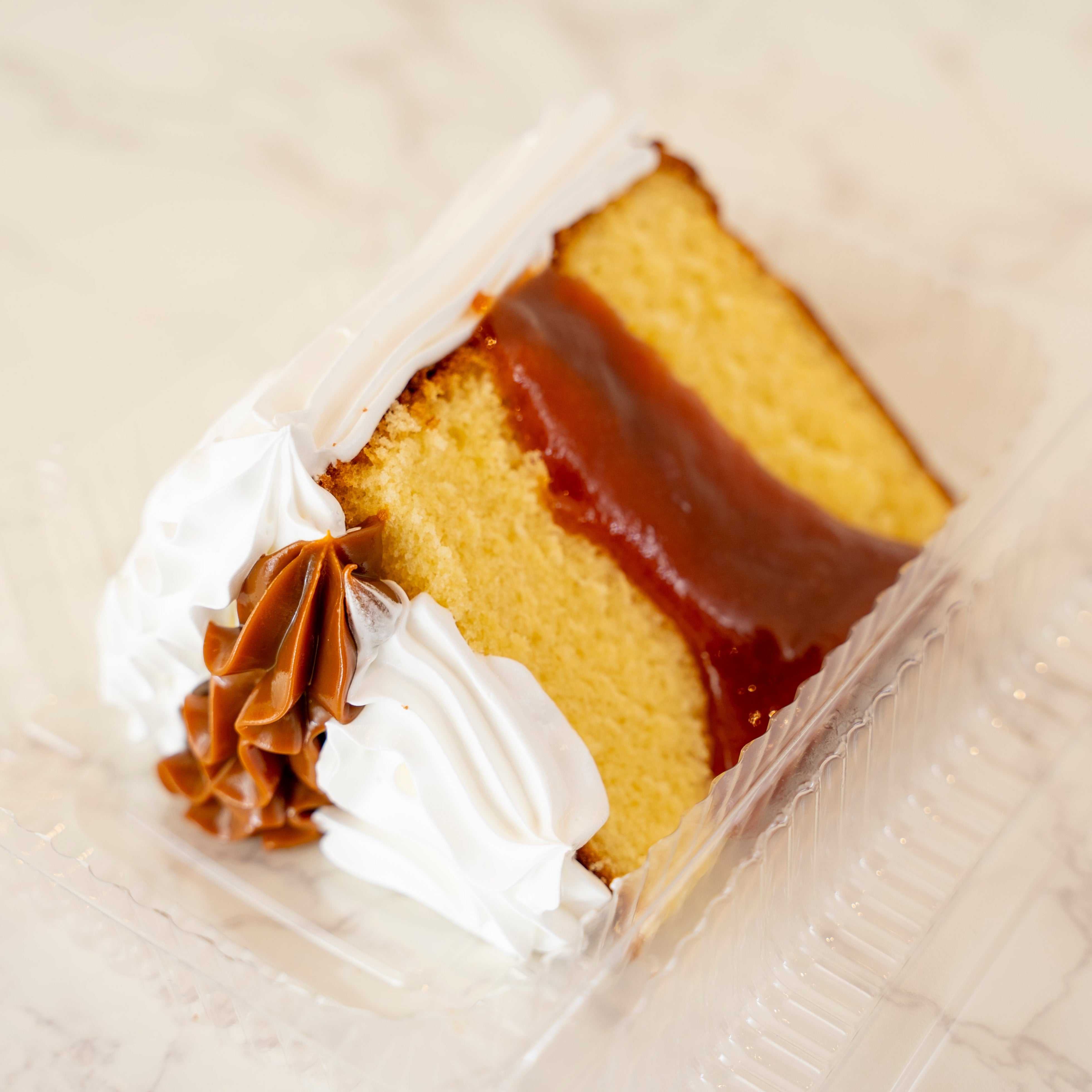 Porción Guayaba & Dulce de Leche Cake